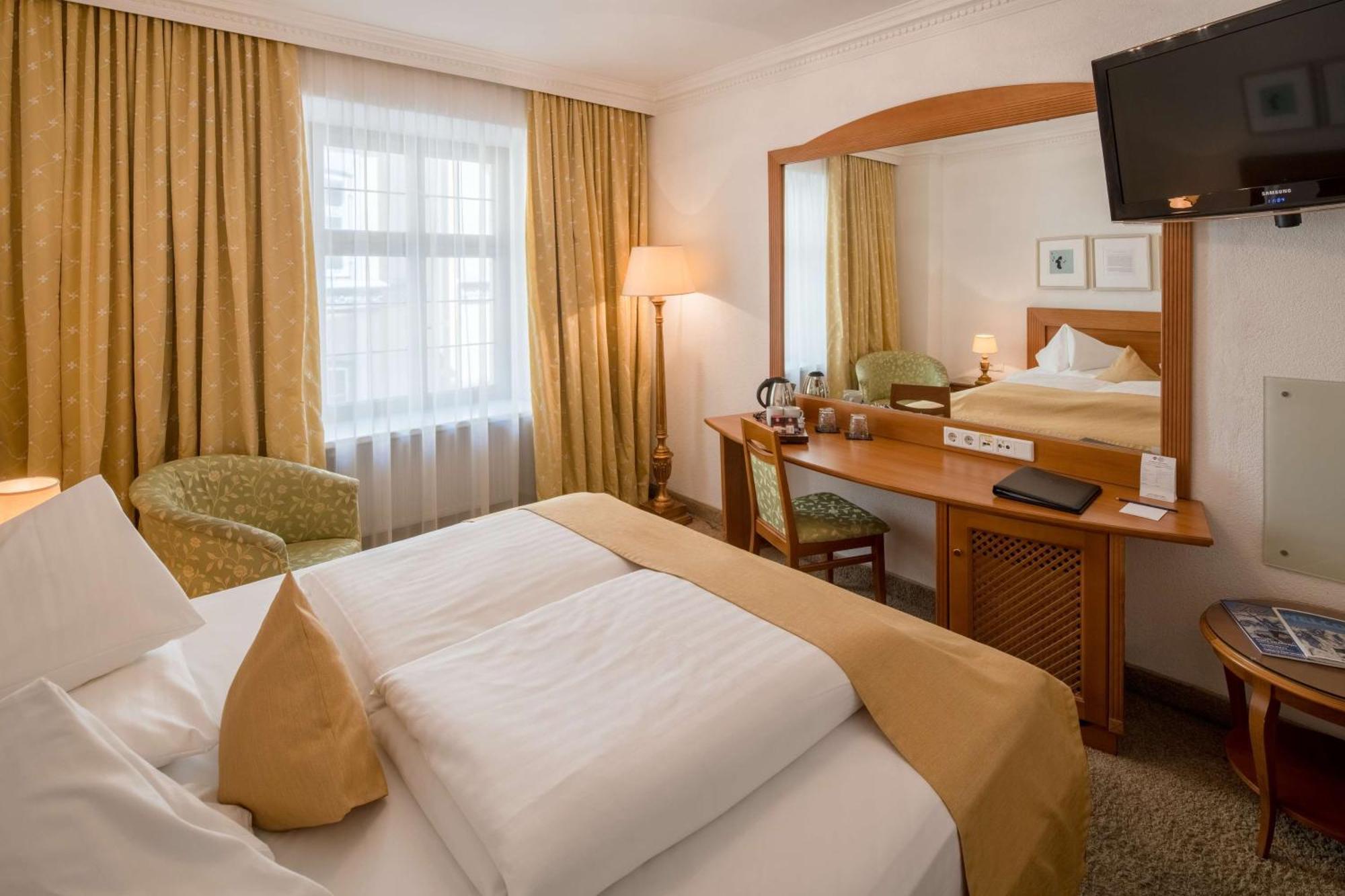 Hotel Western Goldener Adler 4*