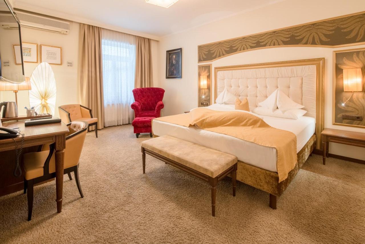 Western Goldener Adler Hotel 4*